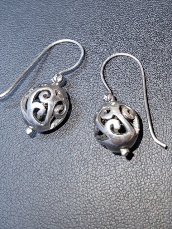 Jewelry - Vintage, Estate Sterling Silver Filigree Ball Drop Earrings - Silver